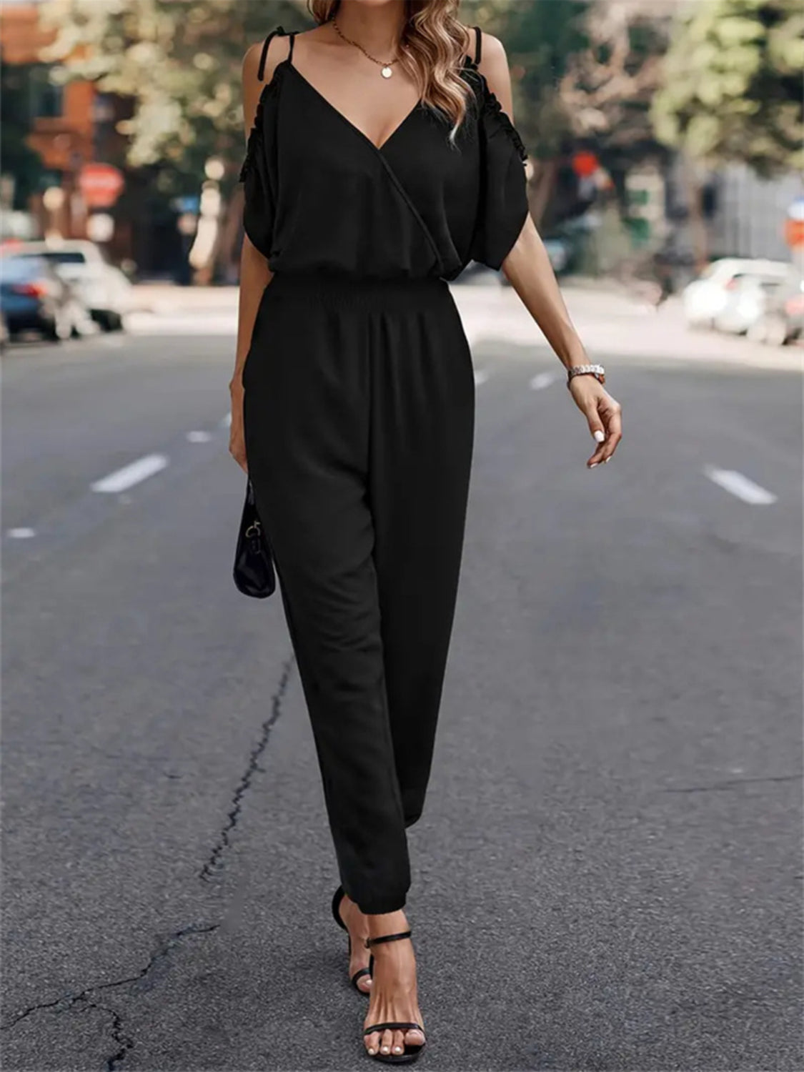 Surplice Tied Spaghetti Strap Jumpsuit Hauptbild