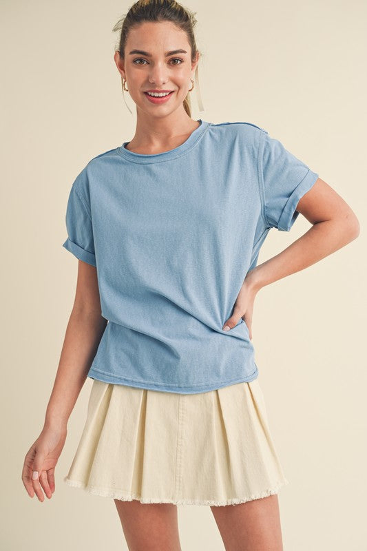 Aemi + Co Exposed Seam Round Neck Short Sleeve T-Shirt Hauptbild