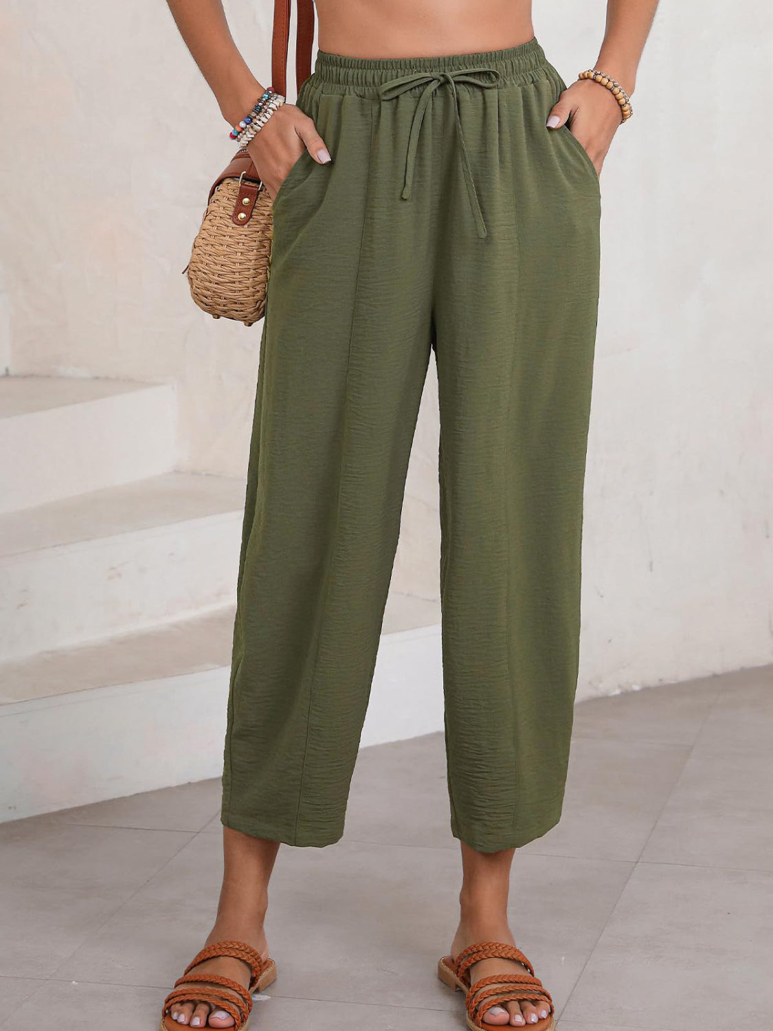 Full Size Drawtising Cropped Jogger Pants Plus Size - felvior