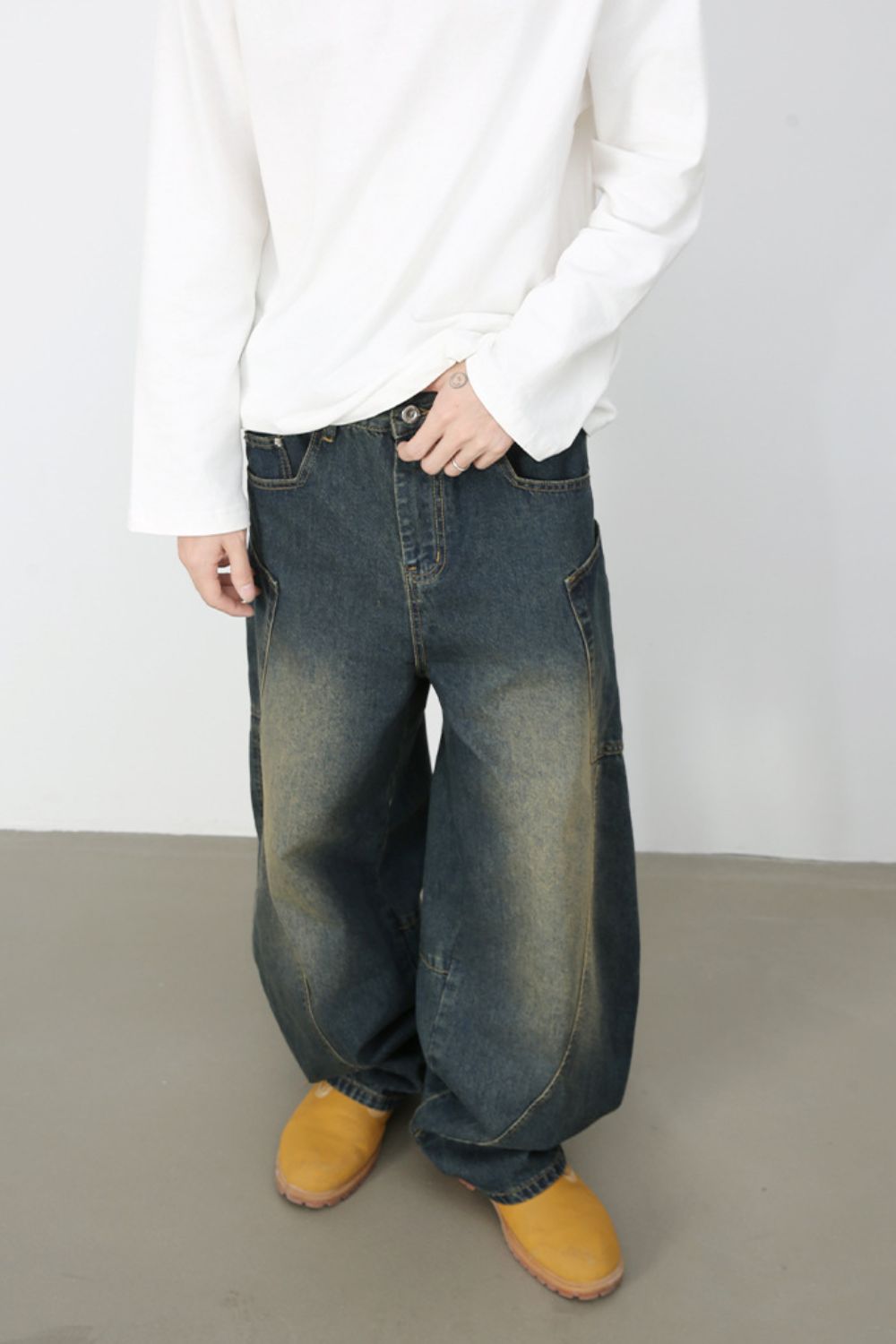 Men's Wide Leg Jeans