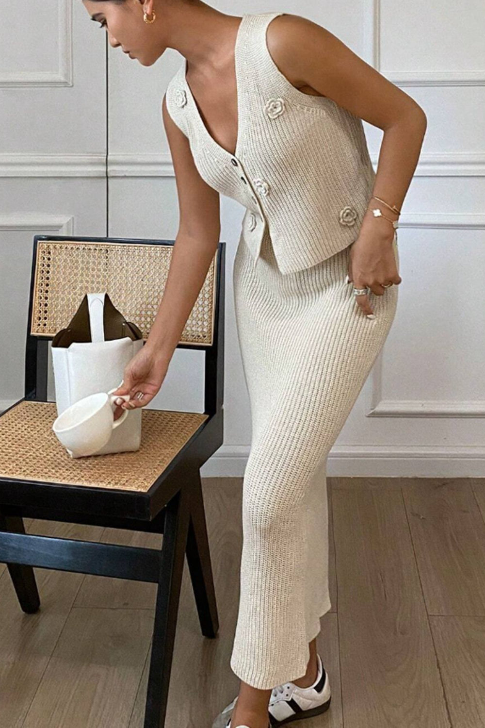 Flower V-Neck Vest and Skirt Sweater Set - felvior