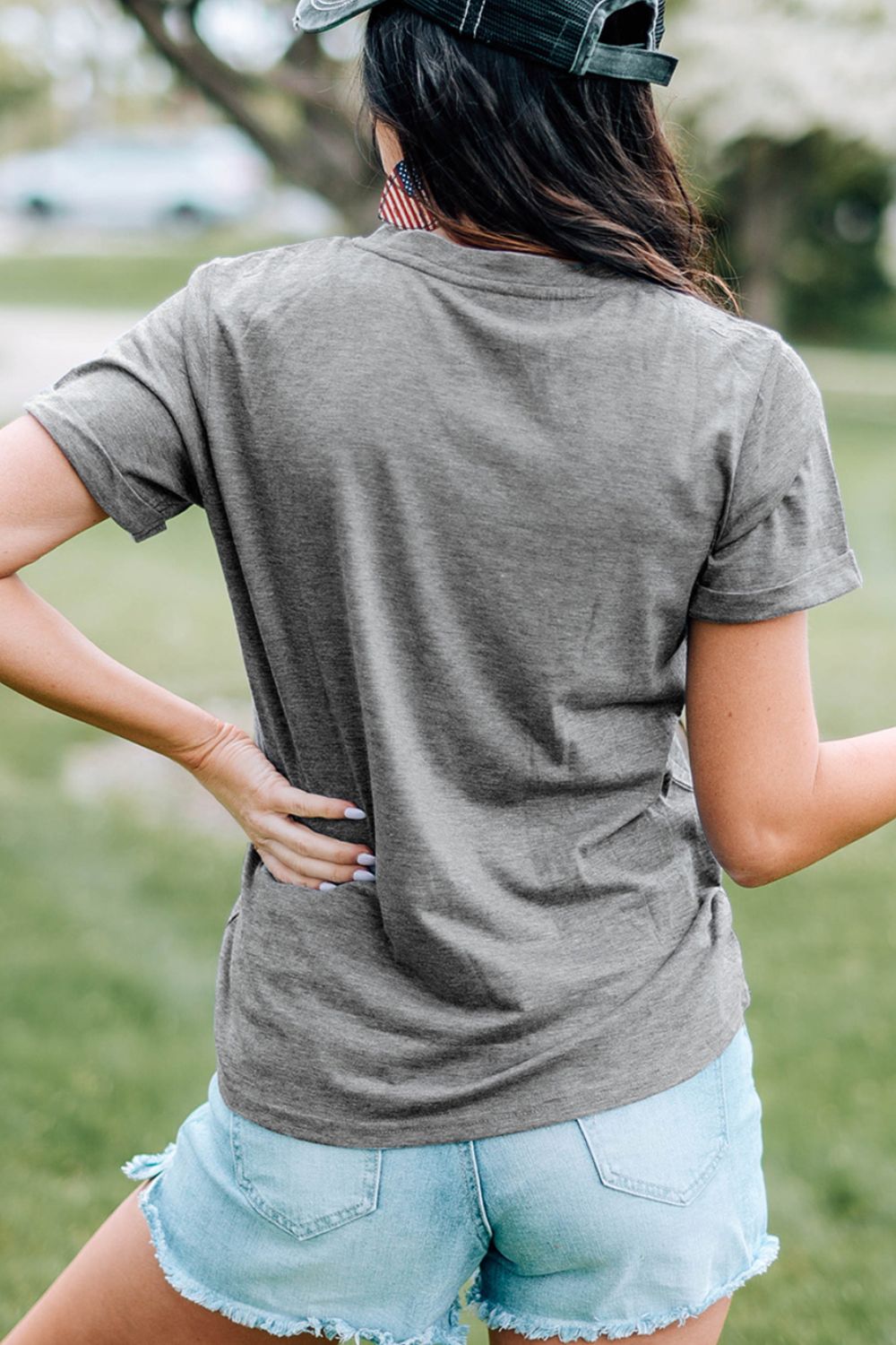 HOPPY Chenille Patch Round Neck Short Sleeve T-Shirt