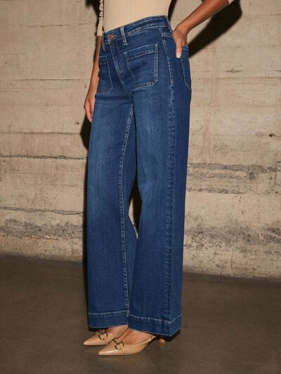 High Rise Jeans mit aufgesetzten Vordertaschen und weitem Bein Zweitbild