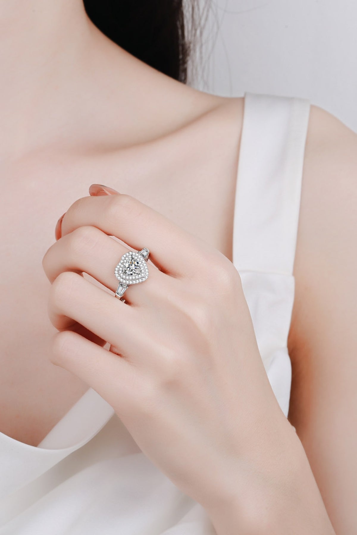 1 Carat Moissanite 925 Sterling Silver Heart Ring - felvior