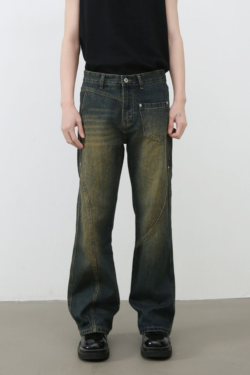 Men's Mid Rise Bootcut Jeans