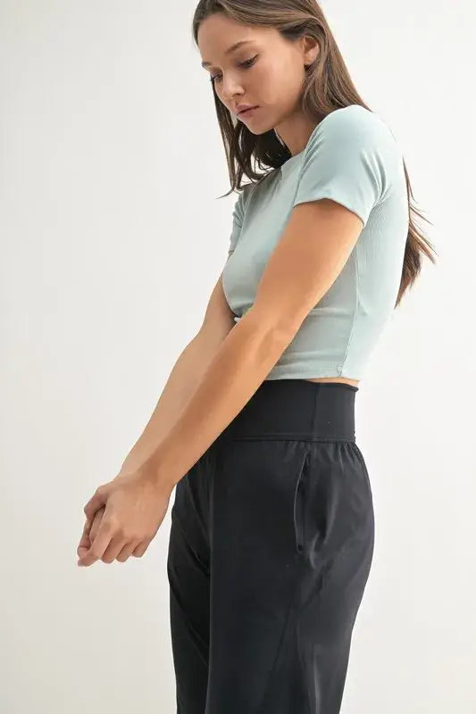 MONO B Essential Micro-ribbed Cropped Athleisure Tee