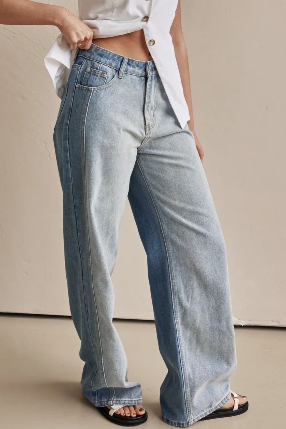 Contrast Straight Leg Jeans with Pockets - felvior