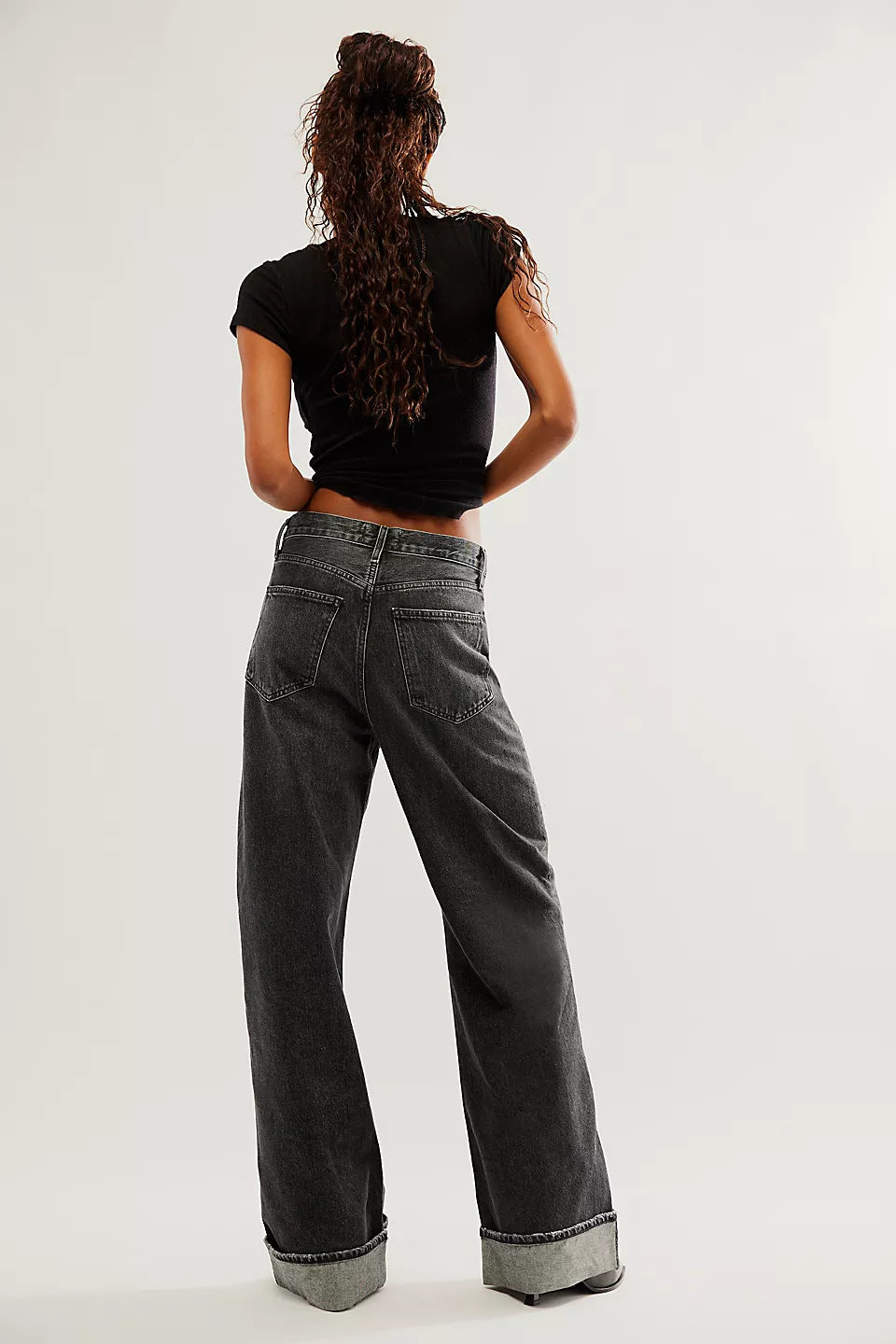 Cuffed Jeans with Pockets - felvior