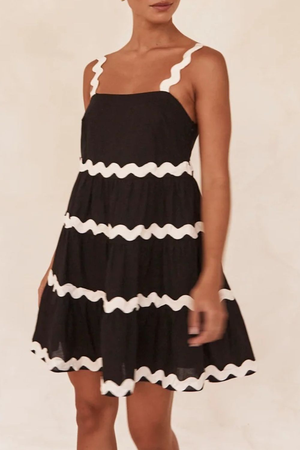 Contrast Trim Square Neck Tiered Dress