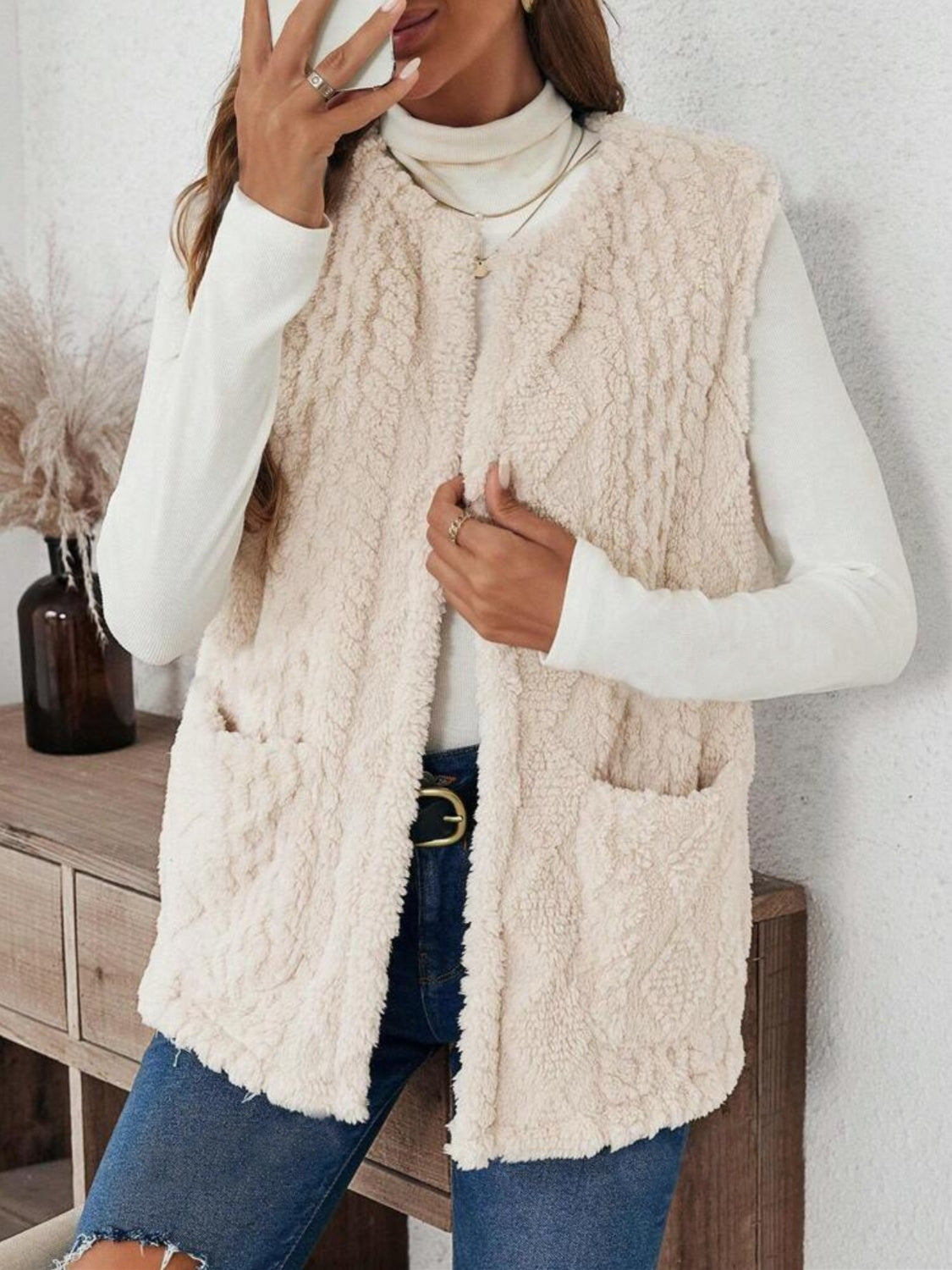 Fuzzy Open Front Vest with Pockets Image principale du produit