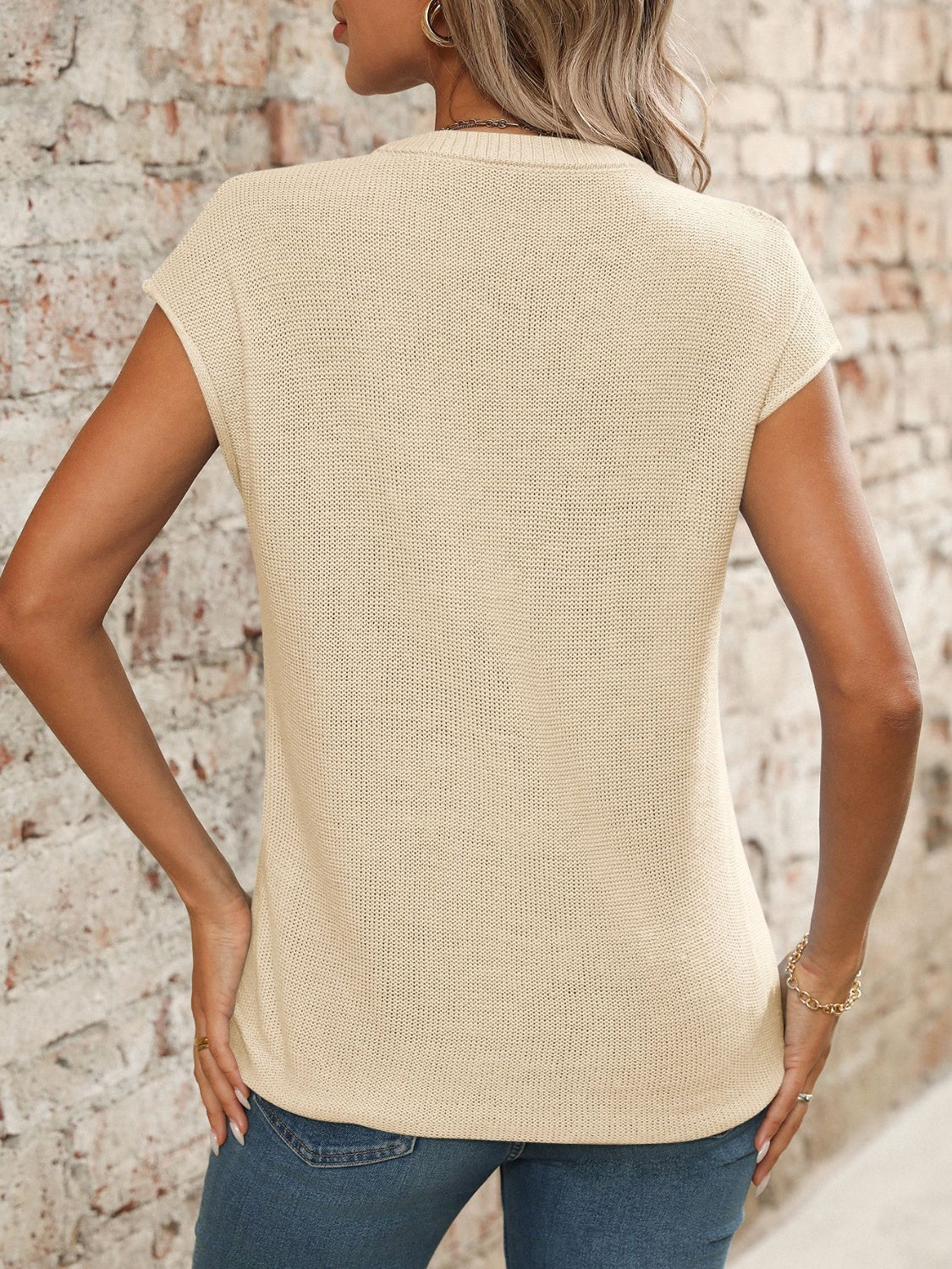V-Neck Short Sleeve Knit Top