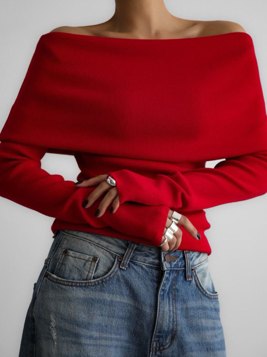 Off-Shoulder Long Sleeve Knit Top - felvior
