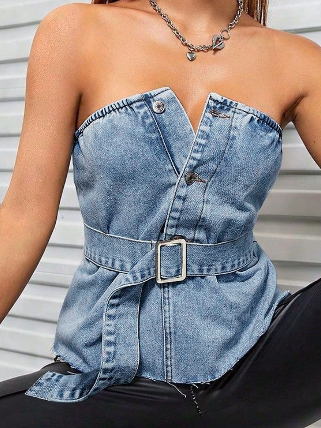 Frayed Hem Button Detail Tube Top - felvior