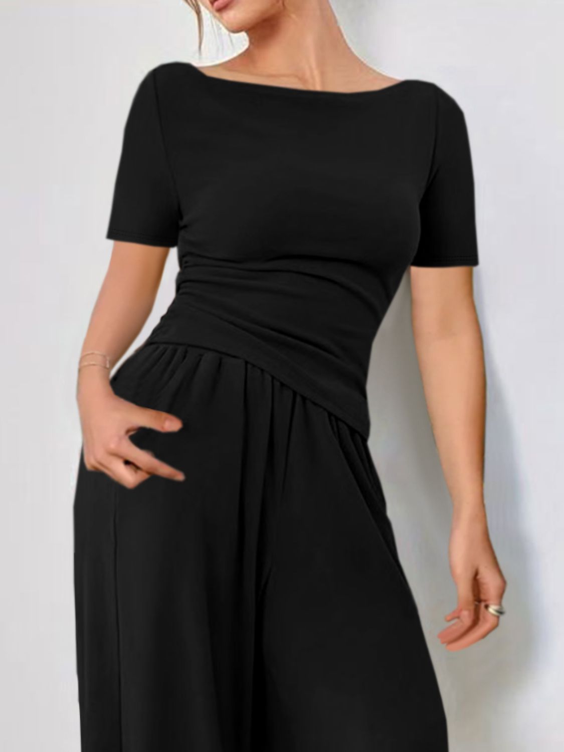 Round Neck Short Sleeve T-Shirt and Pants Set