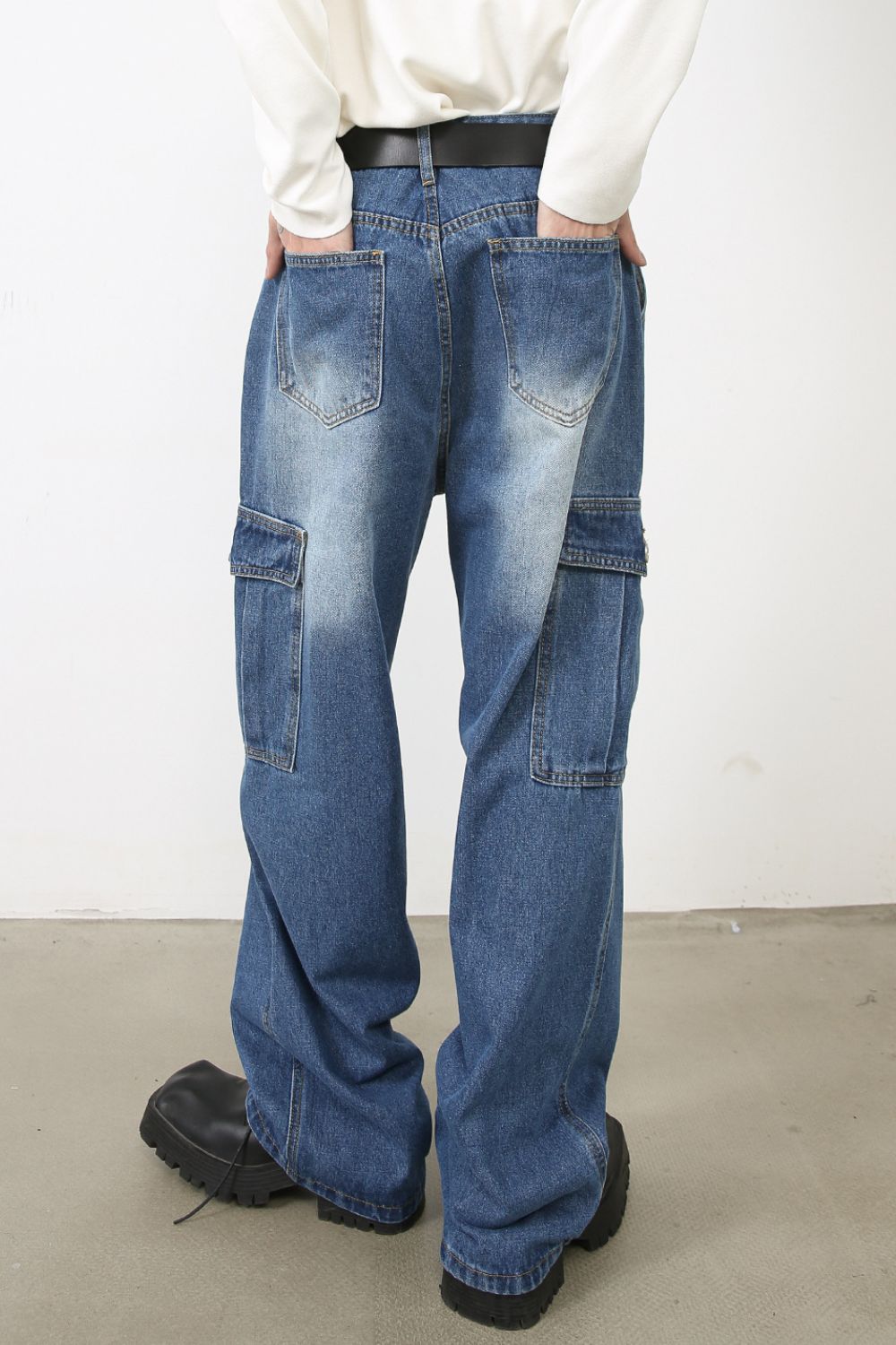 Men's Loose Fit Jeans with Pockets