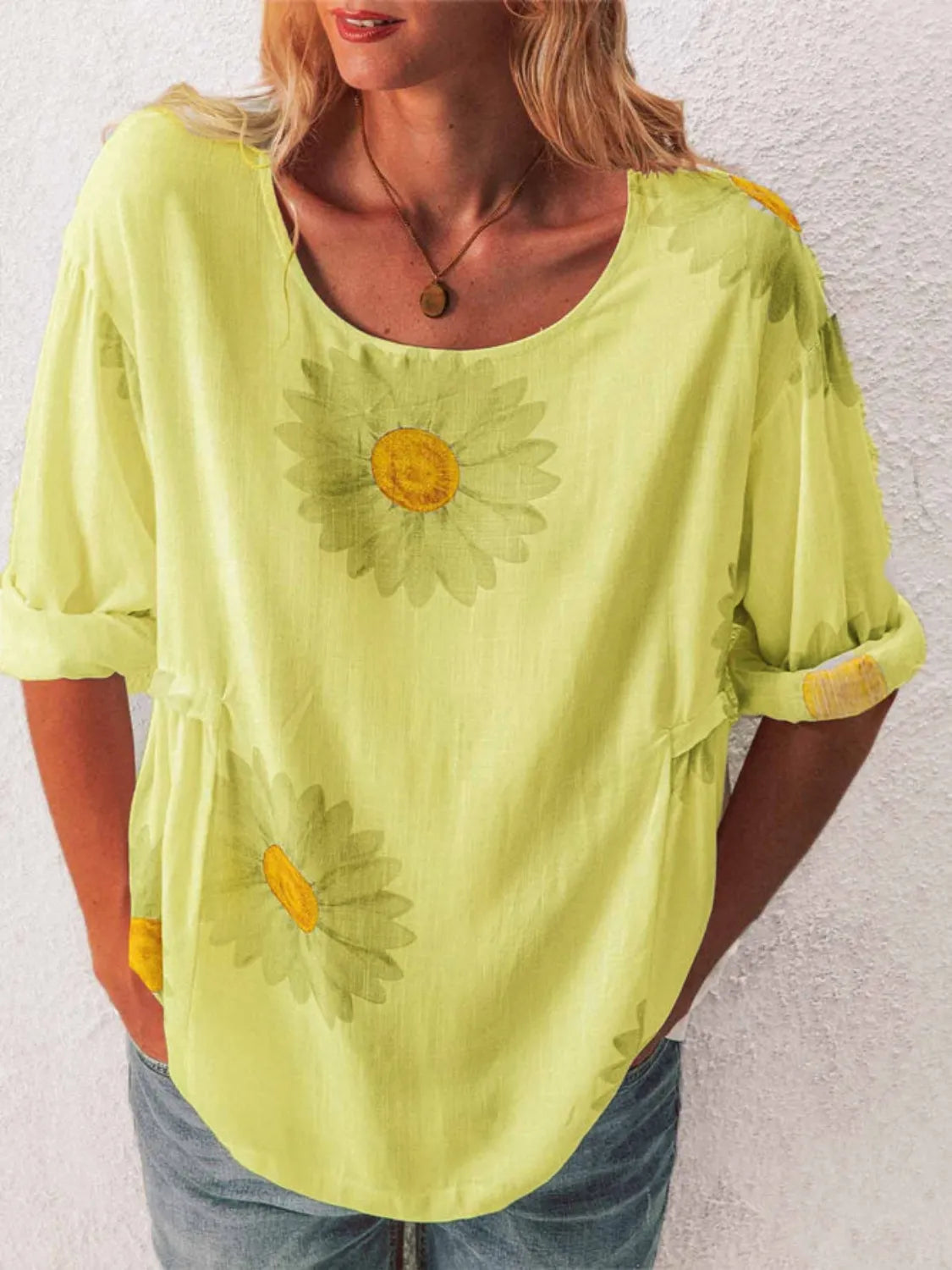 Full Size Flower Round Neck Half Sleeve T-Shirt Plus Size - felvior