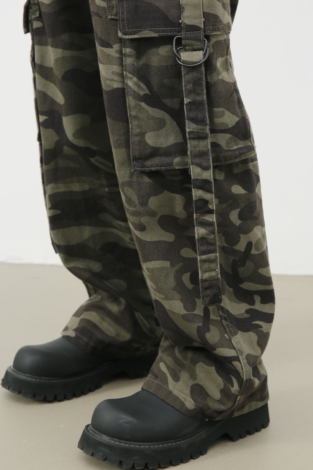 Men's Camouflage Cargo Jeans
