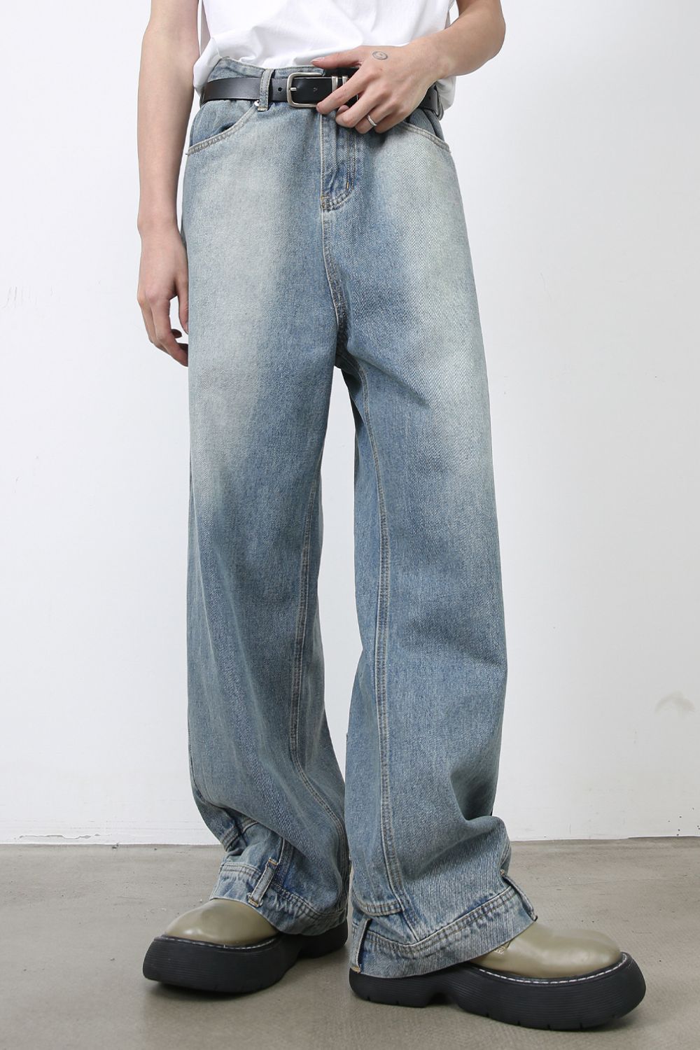 Men's Washed Loose Jeans with Pockets