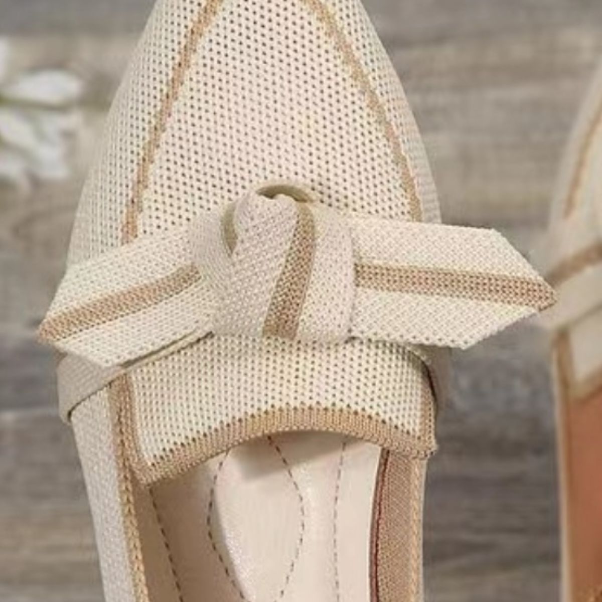 Bow Contrast Trim Point Toe Loafers - felvior
