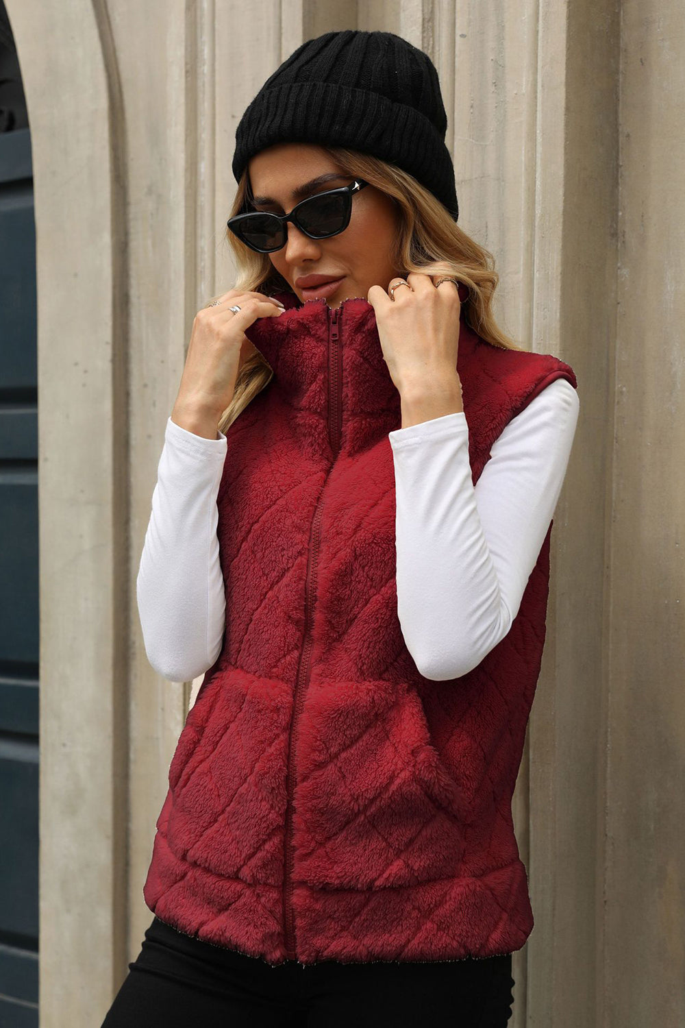 Fuzzy Plaid Texture Zip Up Vest Coat - felvior