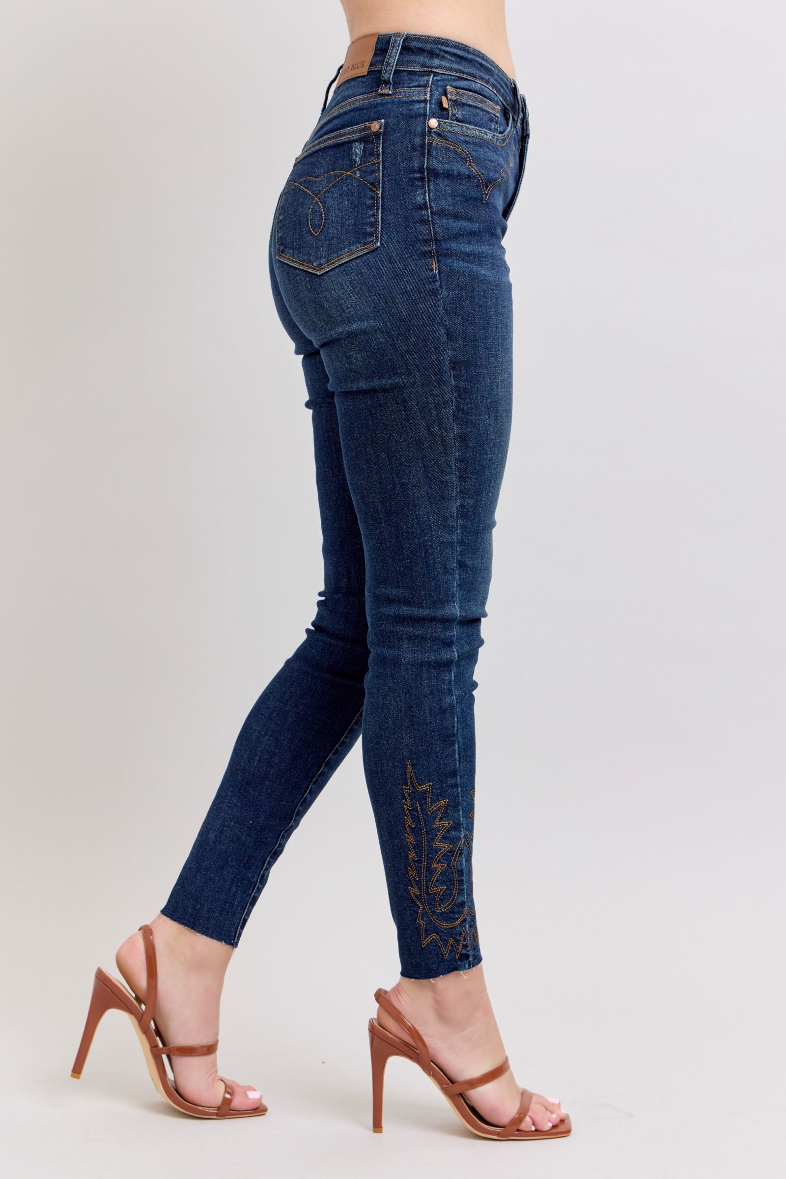 Judy Blue Full Size Embroidered High Rise Skinny Jeans Plus Size - felvior
