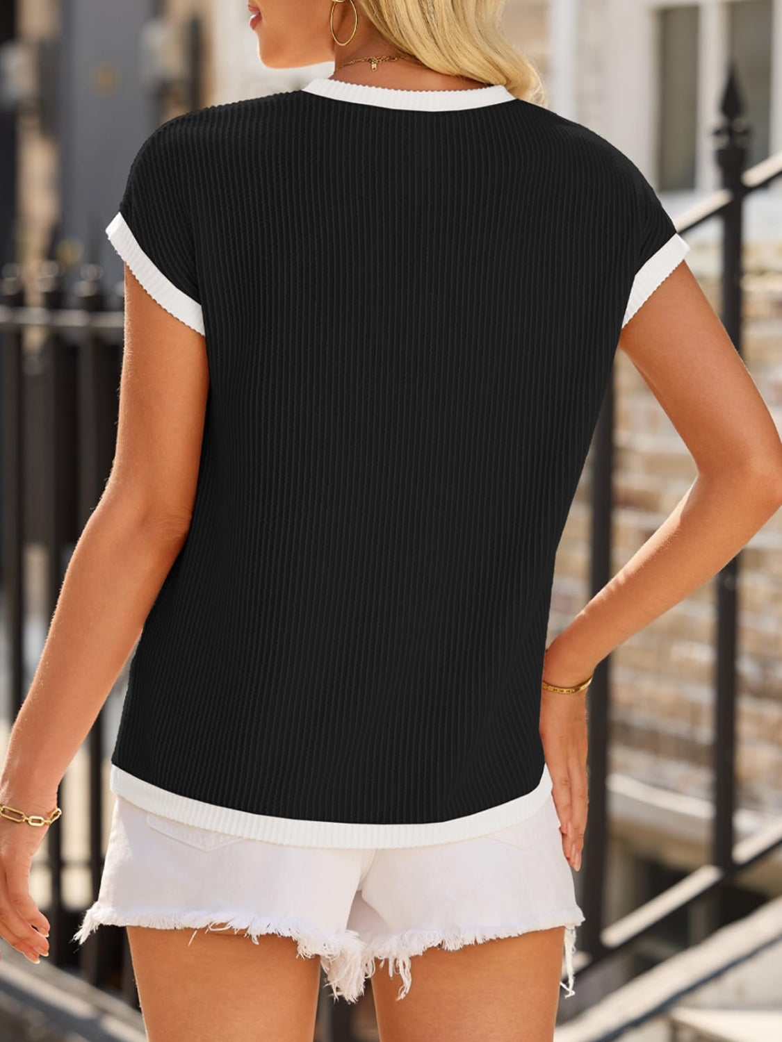 Contrast Trim Round Neck Short Sleeve T-Shirt - felvior