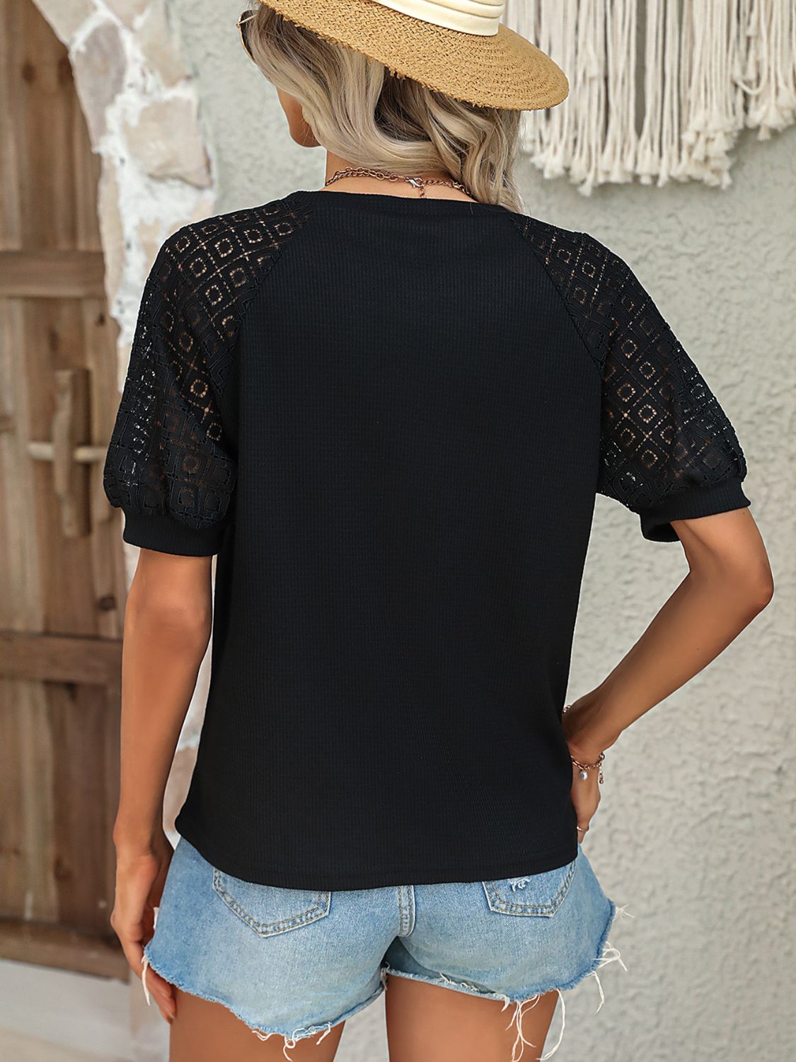 Round Neck Lace Patchwork Half Sleeve T-Shirt Secondary image