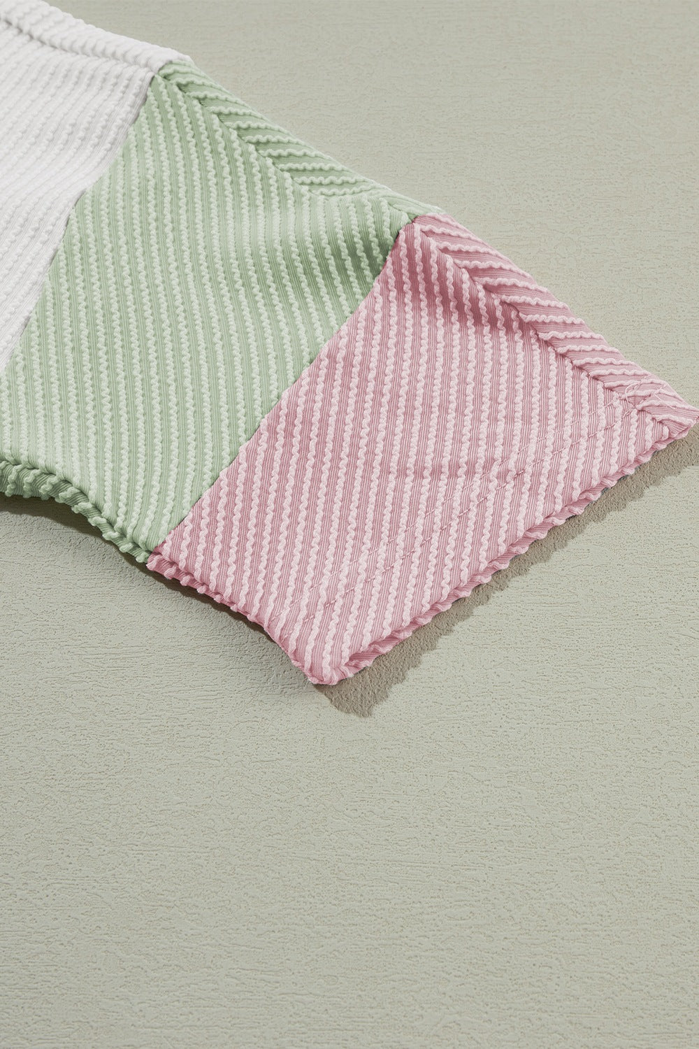 Color Block Ribbed Knit Three-Quarter Sleeve Top - felvior