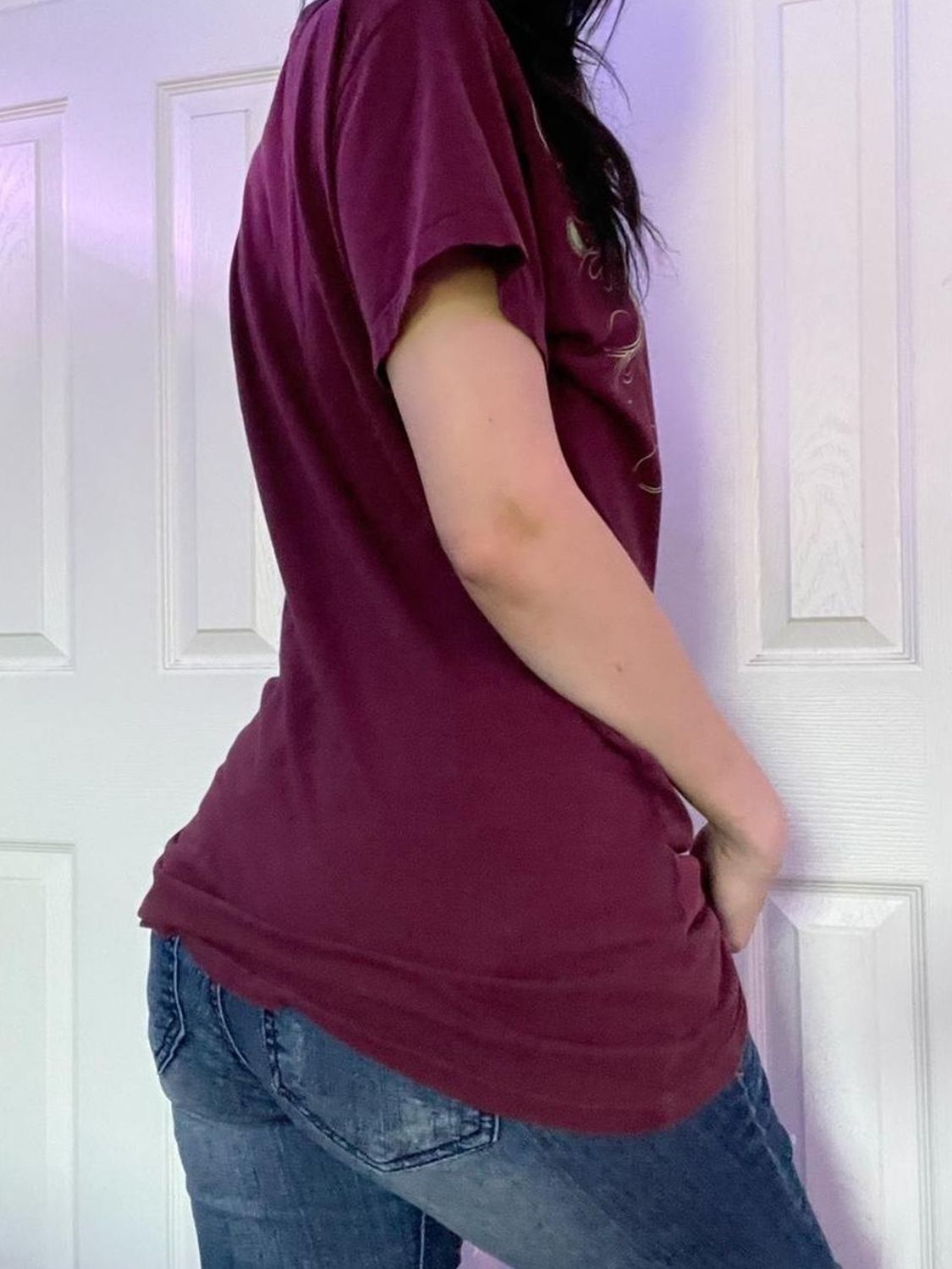 T-Shirt mit Rundhalsausschnitt und kurzen Ärmeln und Grafik Zweitbild