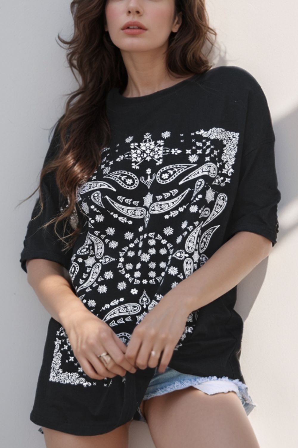 Paisley Round Neck Half Sleeve T-Shirt Hauptbild