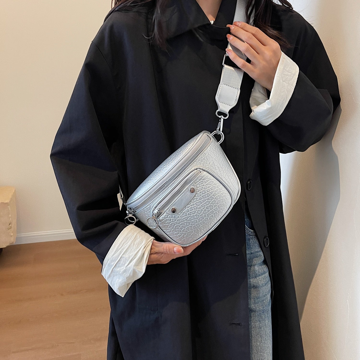 Texture PU Leather Crossbody Bag - felvior