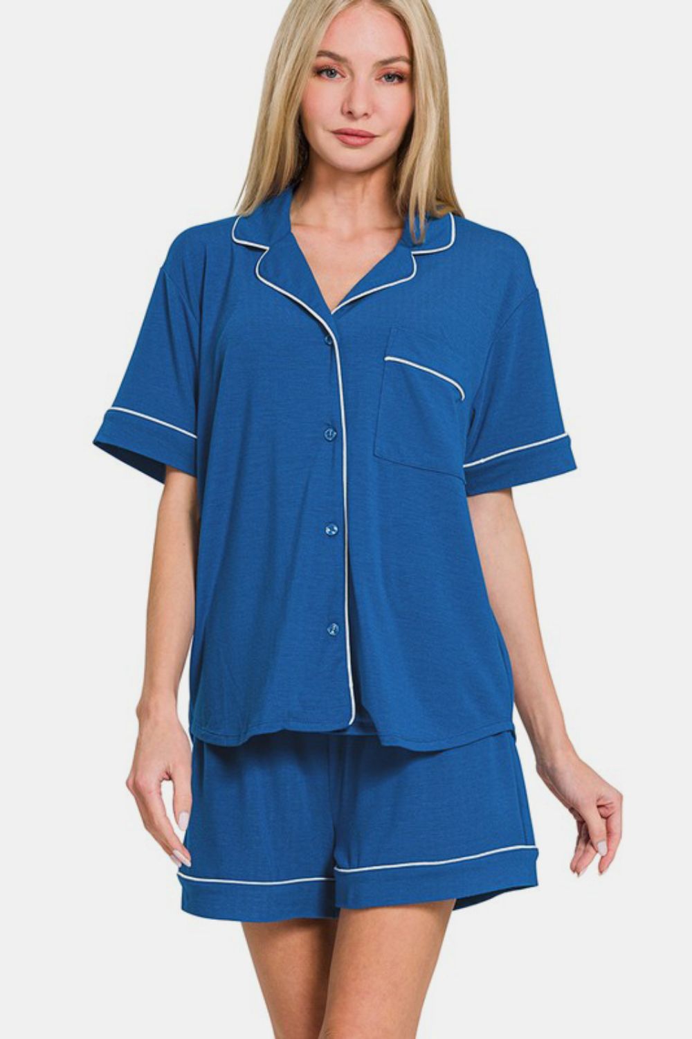 Zenana Button Down Short Sleeve Top and Shorts Lounge Set Image principale du produit