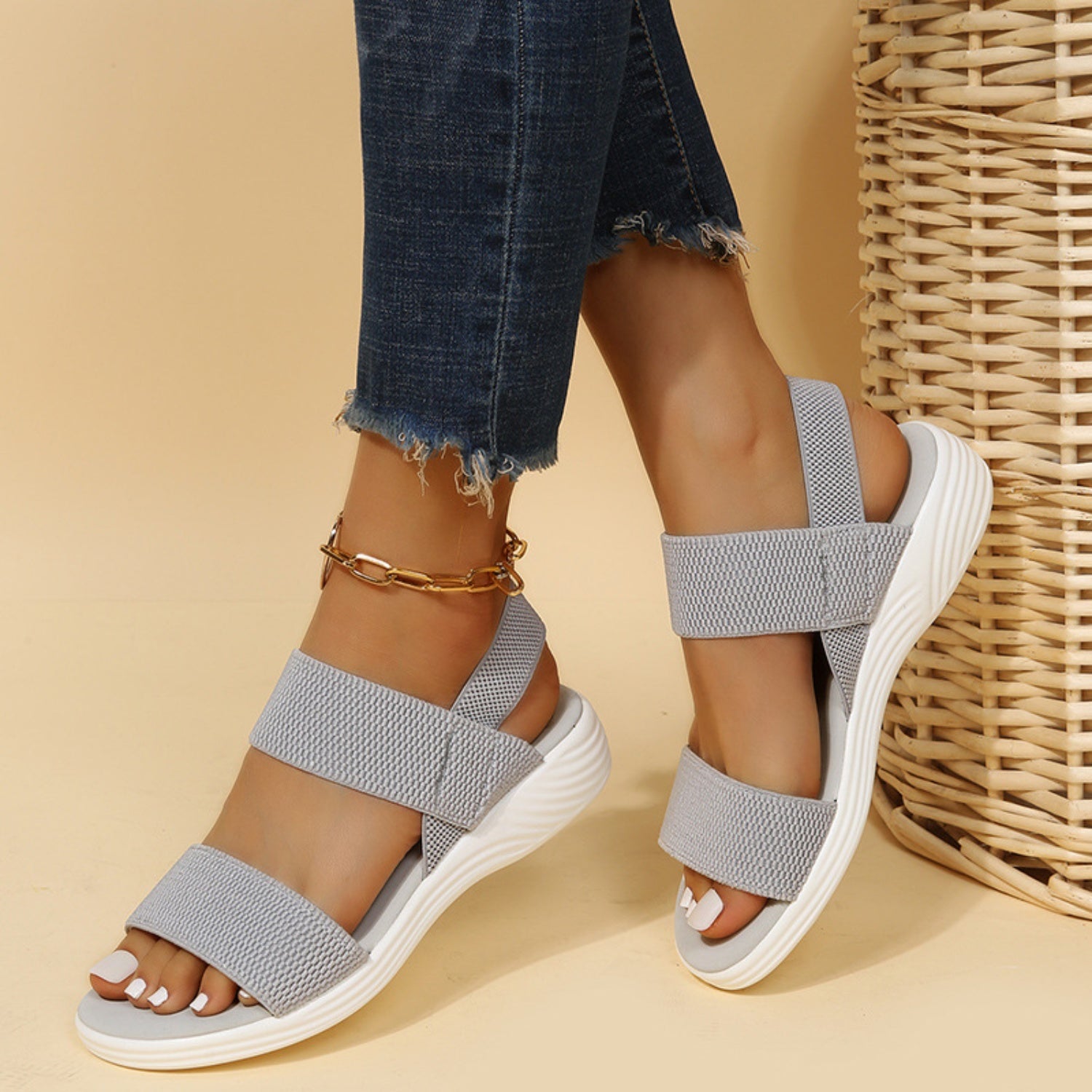 Rubber Open Toe Low Heel Sandals - felvior