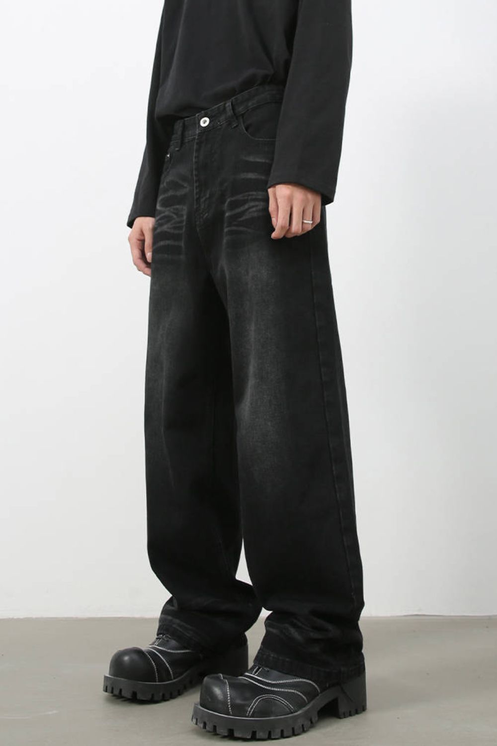 Men's Wide Leg Jeans