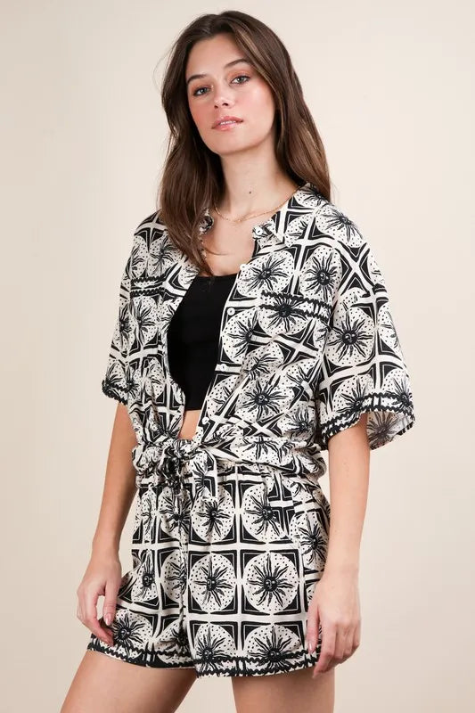 VERY J Plus Size Tropical Printed Shirt Top & Shorts Set