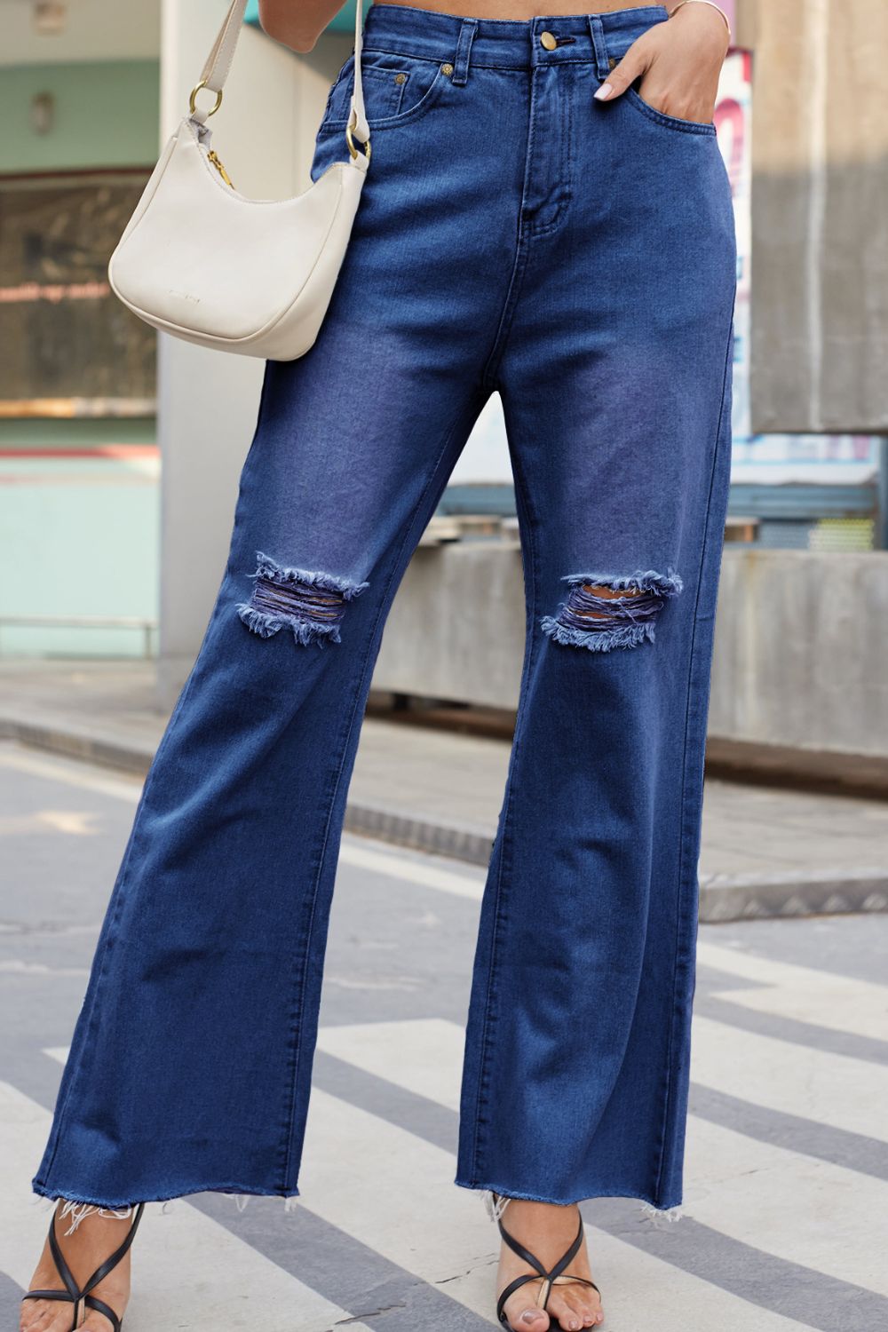 Distressed Buttoned Loose Fit Jeans - felvior