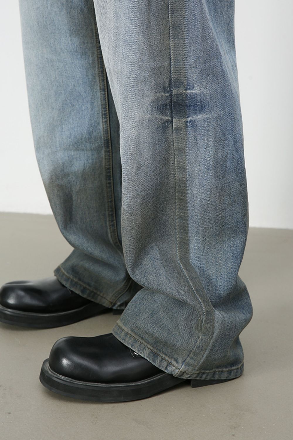 Men's Loose Jeans with Pockets