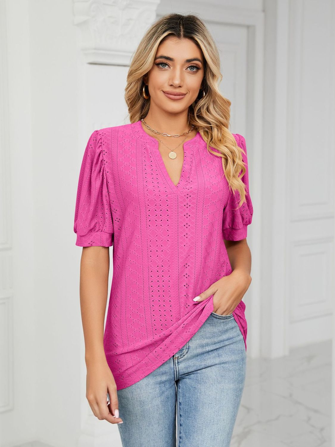 T-shirt à manches courtes et œillets crantés Florira Image secondaire du produit