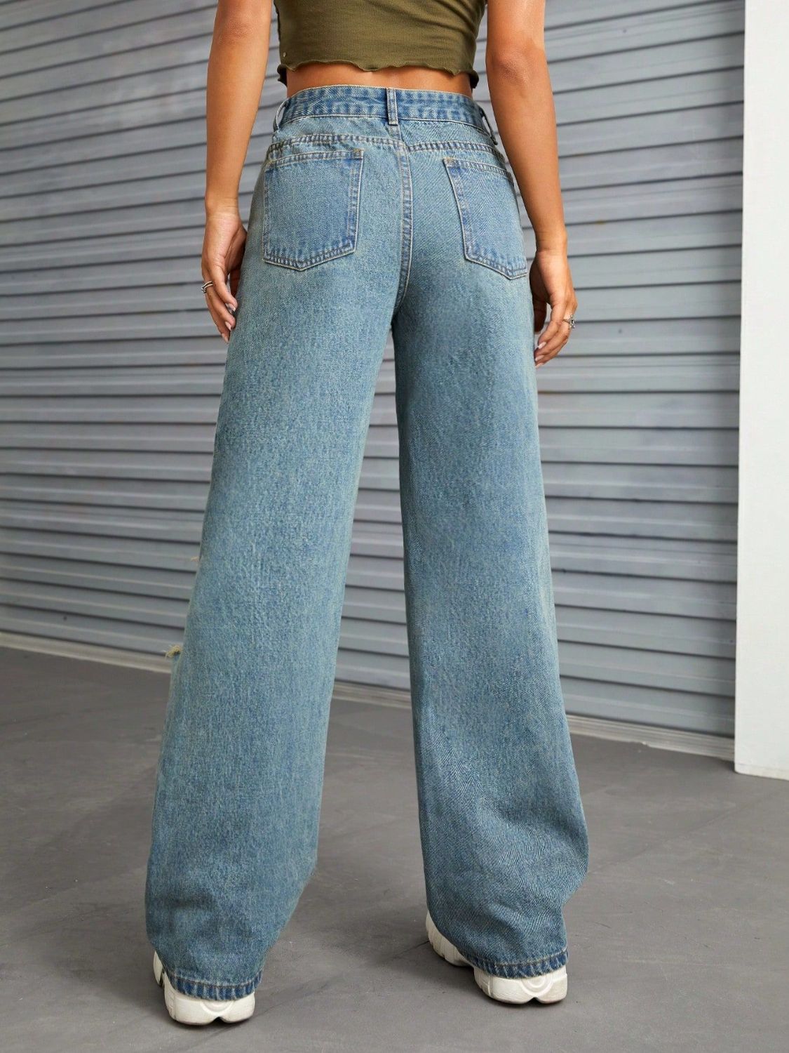 Distressed Wide Leg Jeans with Pockets - felvior