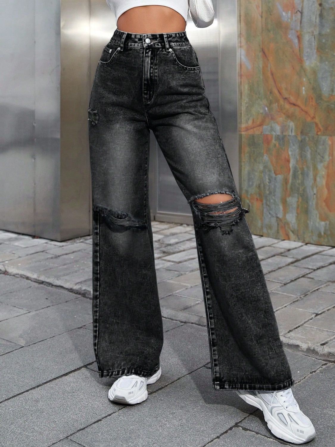Distressed Wide Leg Jeans with Pockets - felvior