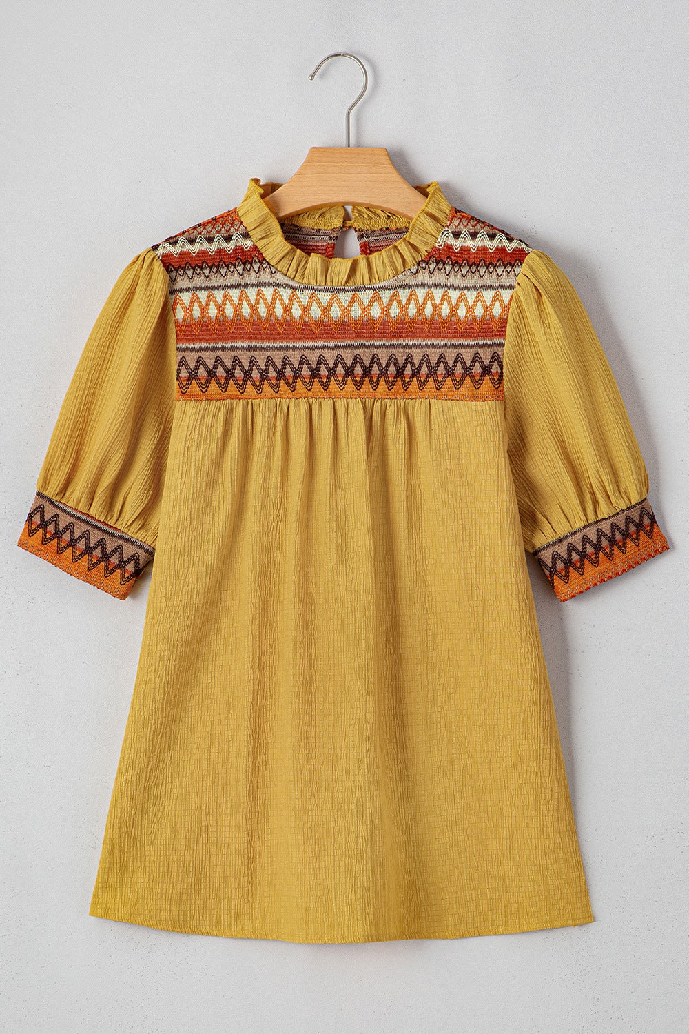 Geometric Frill Mock Neck Short Sleeve Blouse - felvior