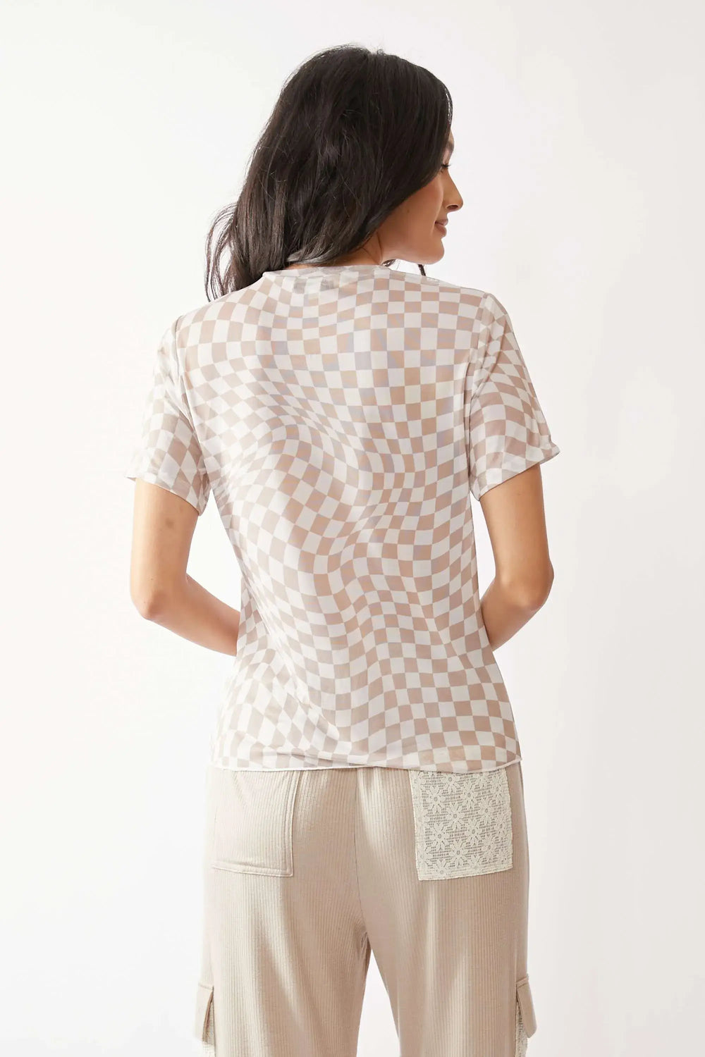 Davi & Dani Checker Board Printed Mesh Short Sleeve Top