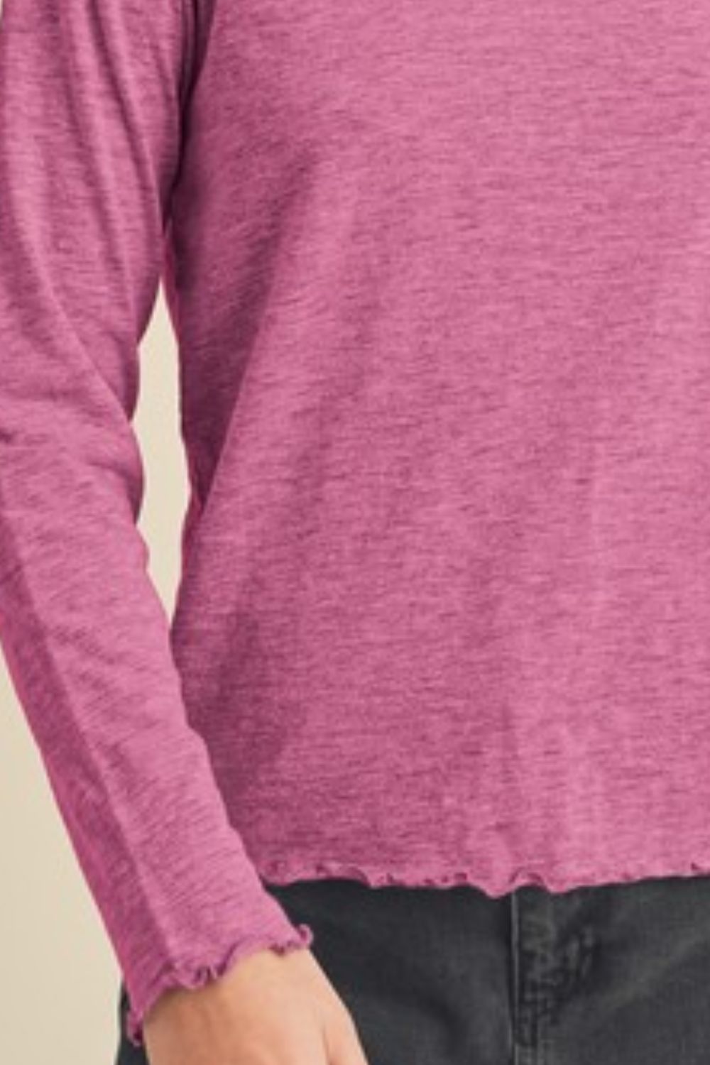 Aemi + Co Lettuce Hemline Round Neck Raglan Sleeve T-Shirt