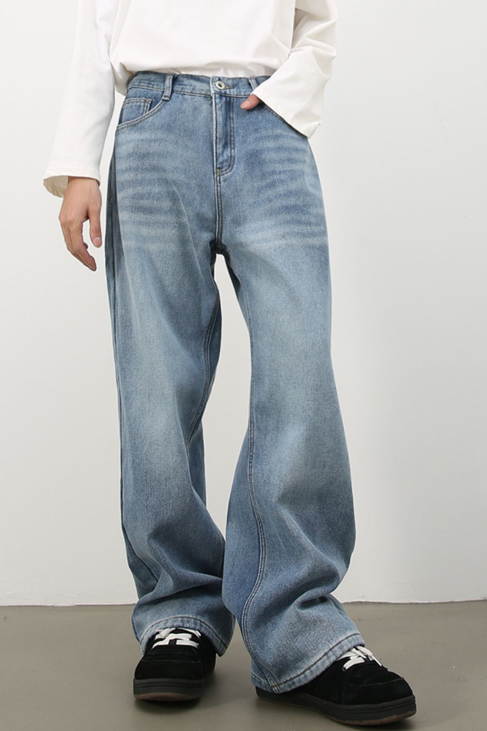 Men's Wide Leg Jeans