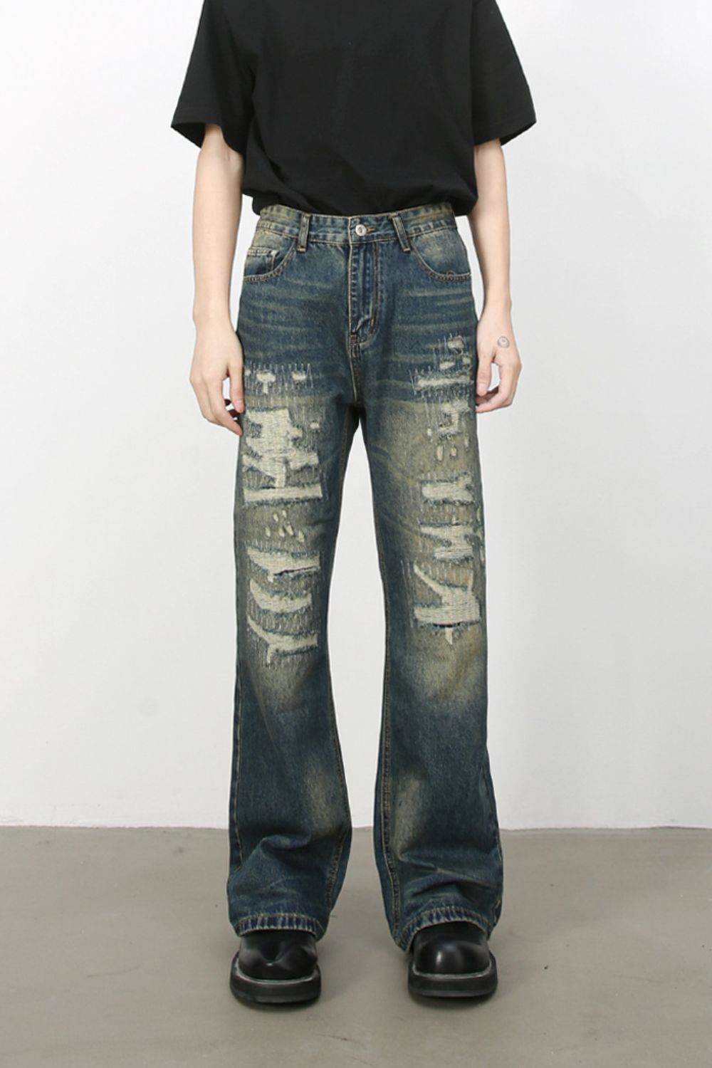 Men's Distressed Jeans Hauptbild