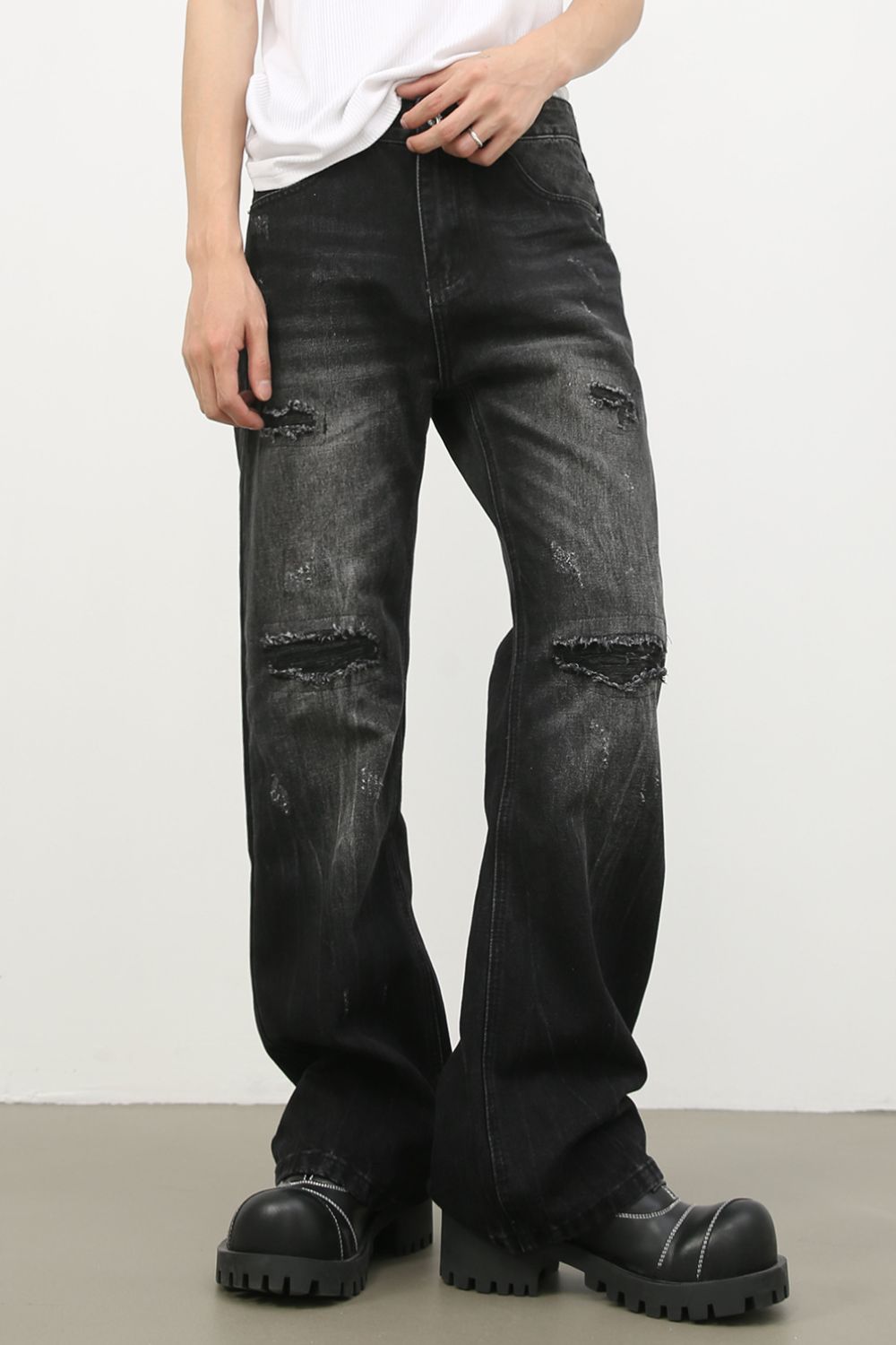 Men's Distressed Jeans with Pockets Zweitbild