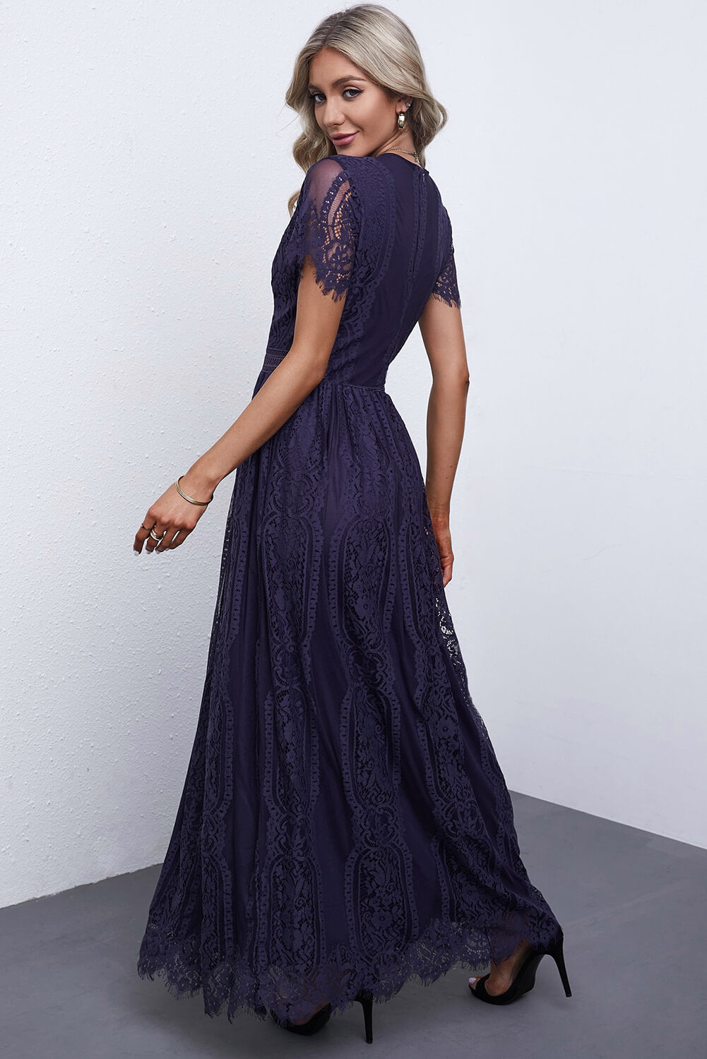 Scalloped Trim Lace Plunge Dress - felvior