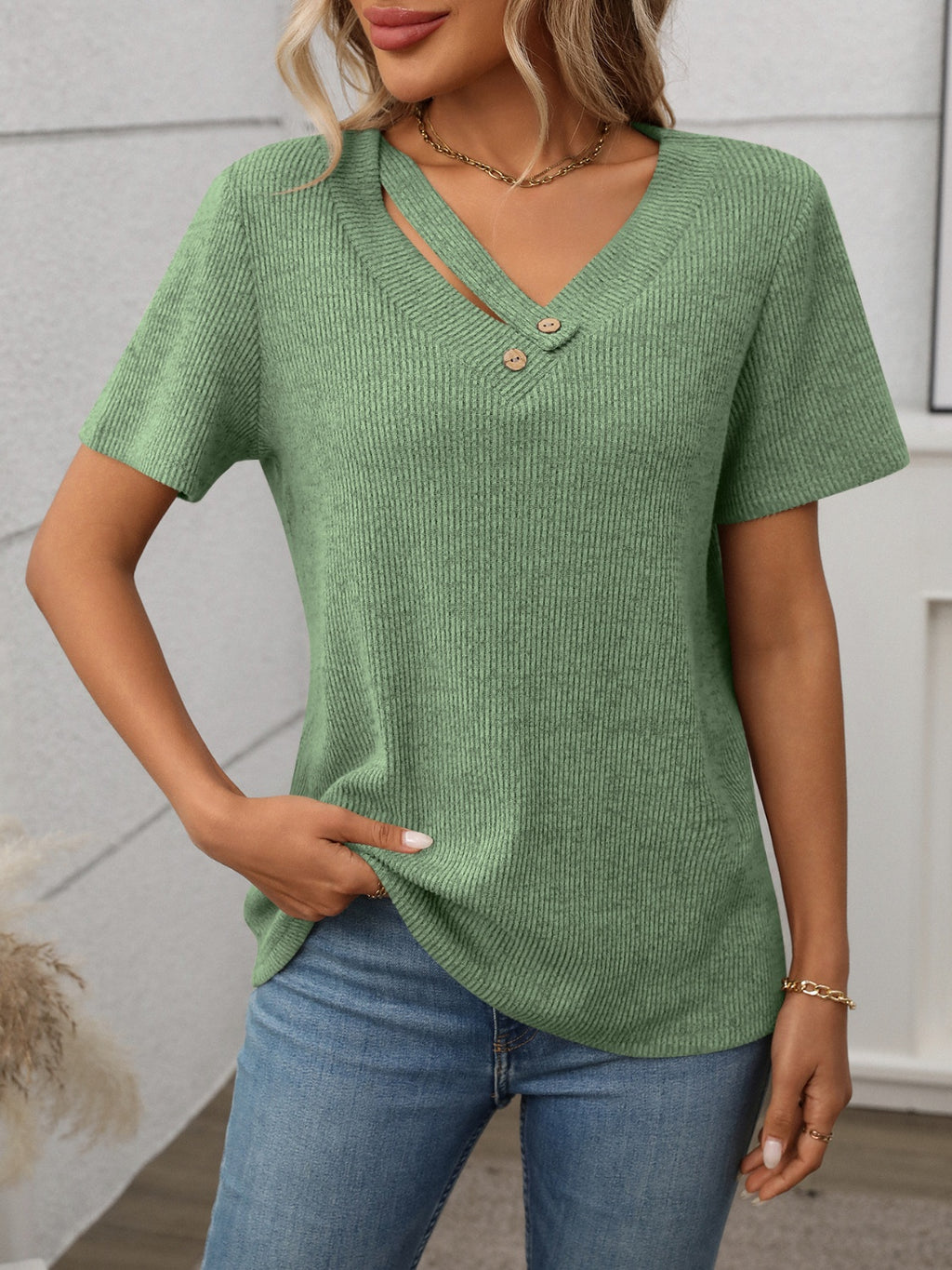 Ribbed V-Neck Short Sleeve T-Shirt