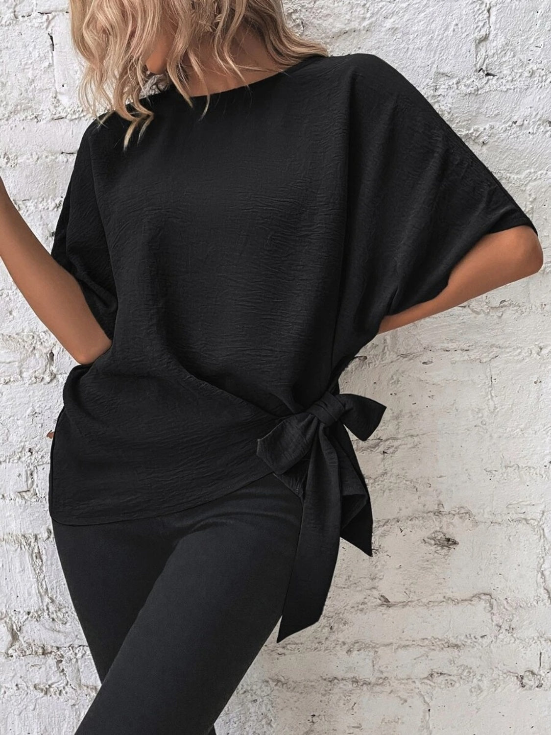 Knotted Round Neck Half Sleeve Blouse - felvior