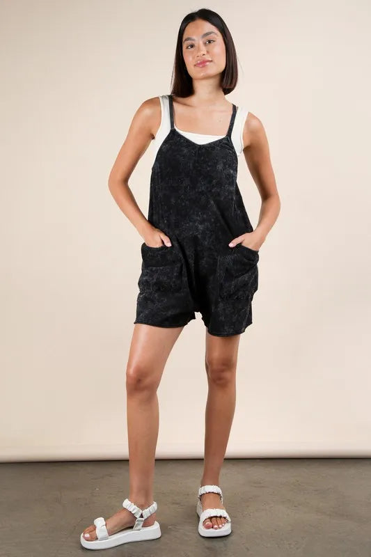 VERY J Plus Size Mineral Washed Sleeveless Knit Romper Hauptbild